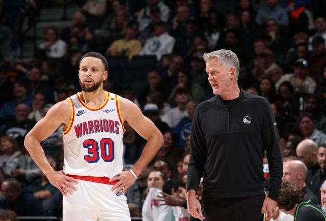 库里复苏主宰关键时刻，科尔拨乱反正板凳帮觉醒