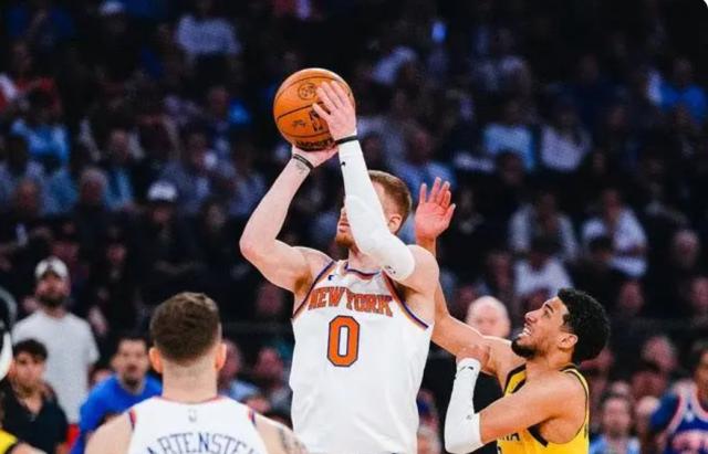 开云官网-【现场】弹尽粮绝悲壮出局 尼克斯诠释篮球真谛